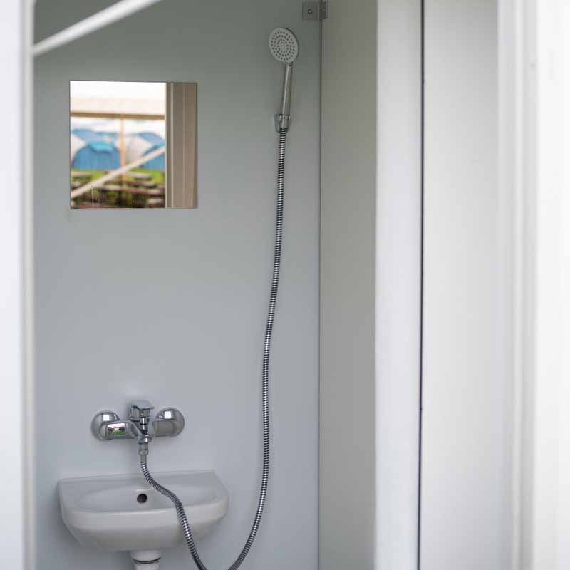 Nejčistší luxusní sprchy | Oficiální kemp a hotel | Emilia-Romagna | Autodromo Enzo e Dino Ferrari | WEC 6 hodin Imola